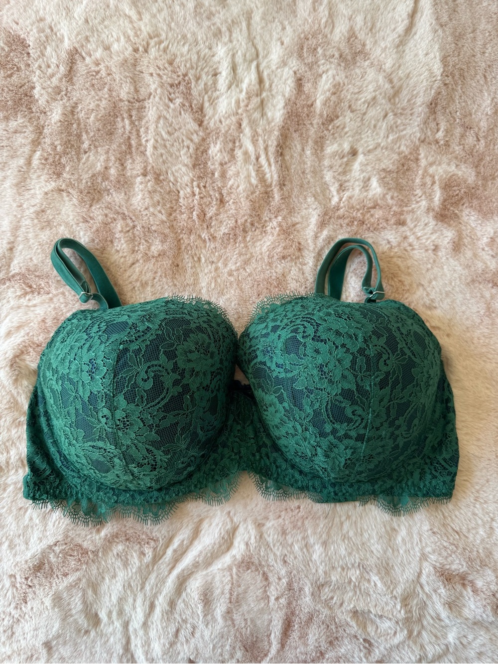 Victoria's Secret Dream Angels Lined Demi Bra Green Lace and Navy Size 38DDD